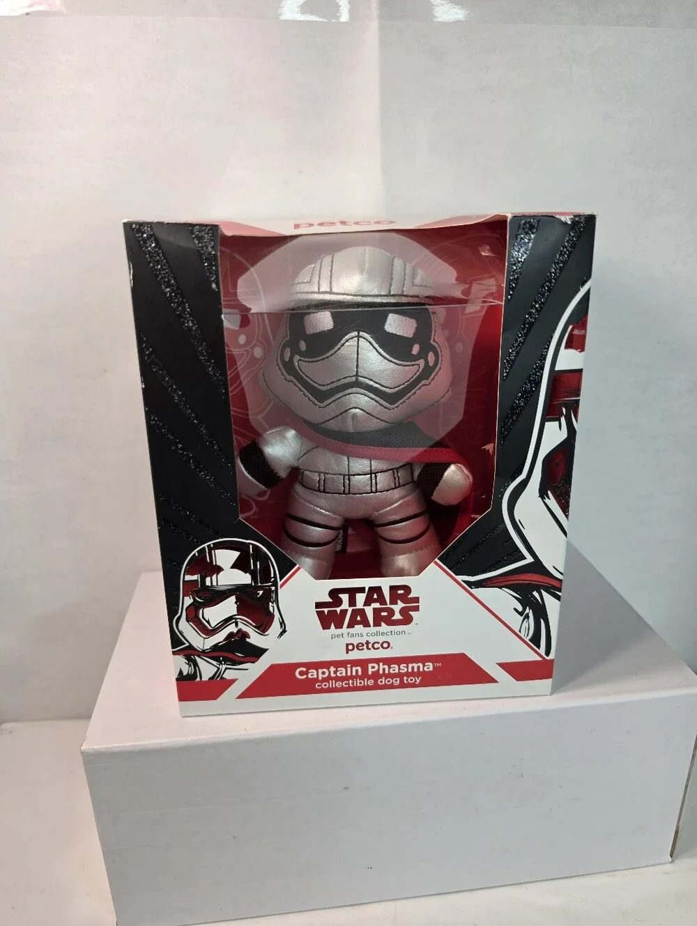 2015 Star Wars Captain Phasma Petco Dog Toy Collectible Pet Fans Collection NIB